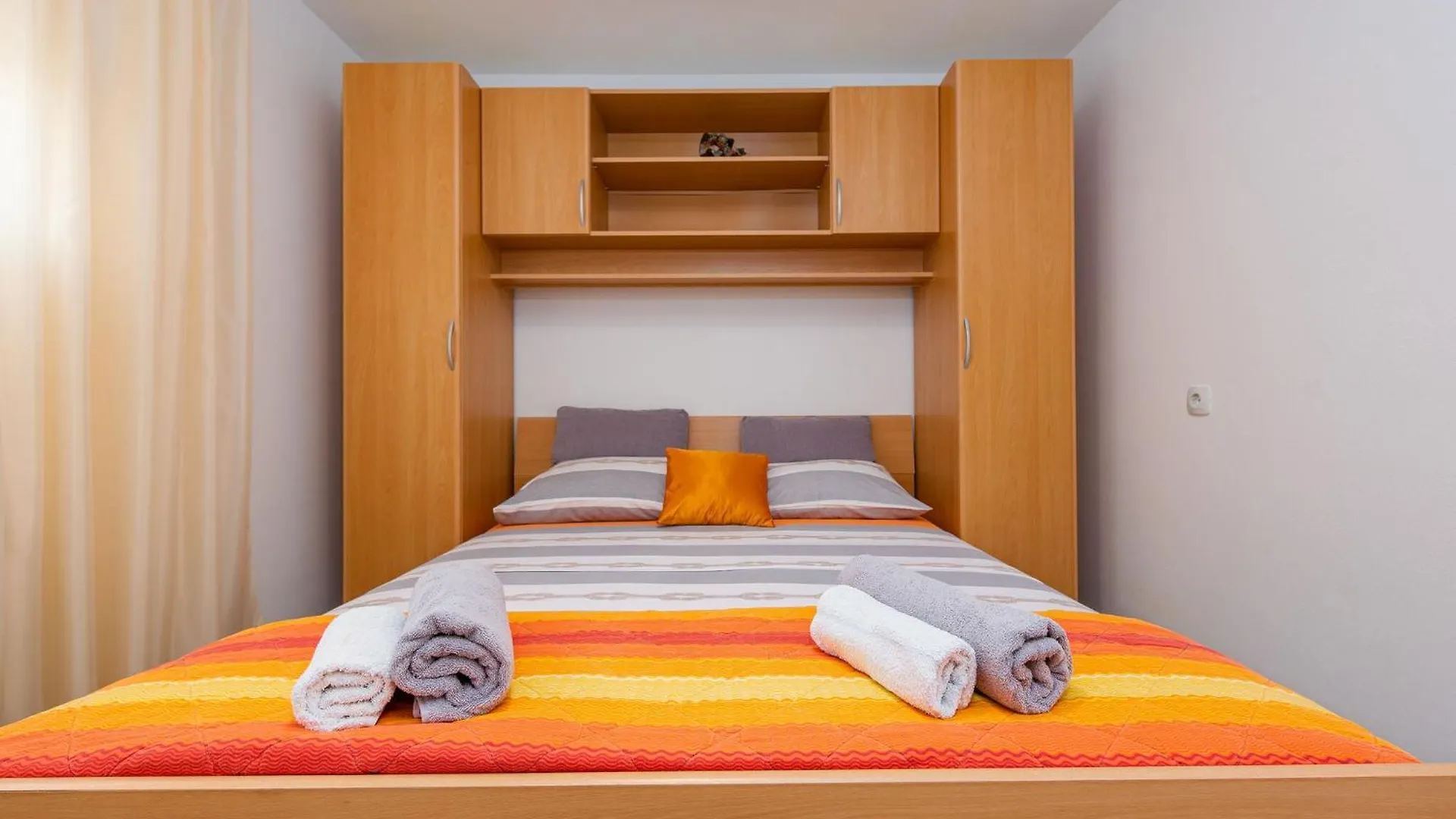 Apartments Nevenka Vir Croatia