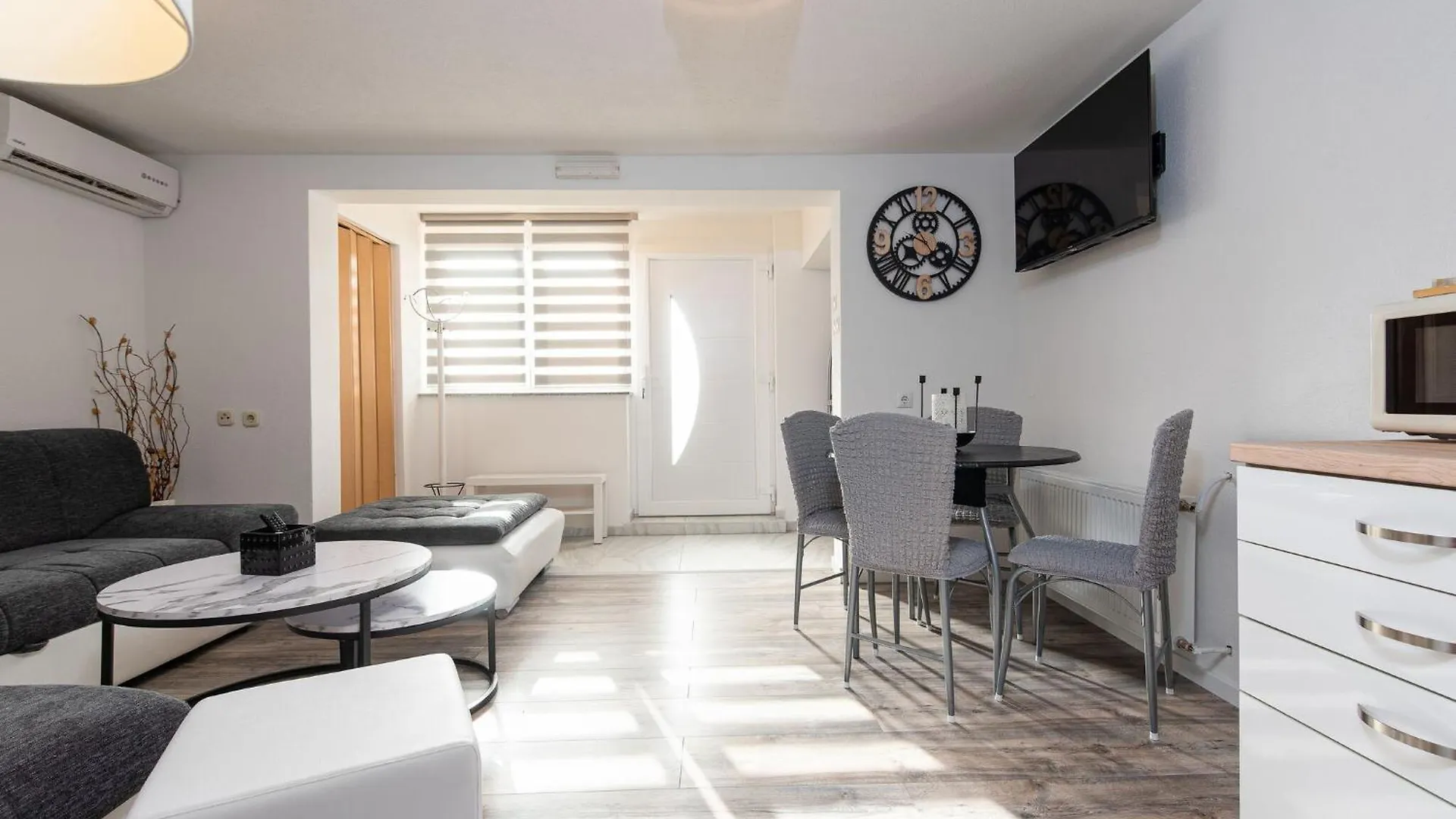 Apartments Nevenka Vir Croatia