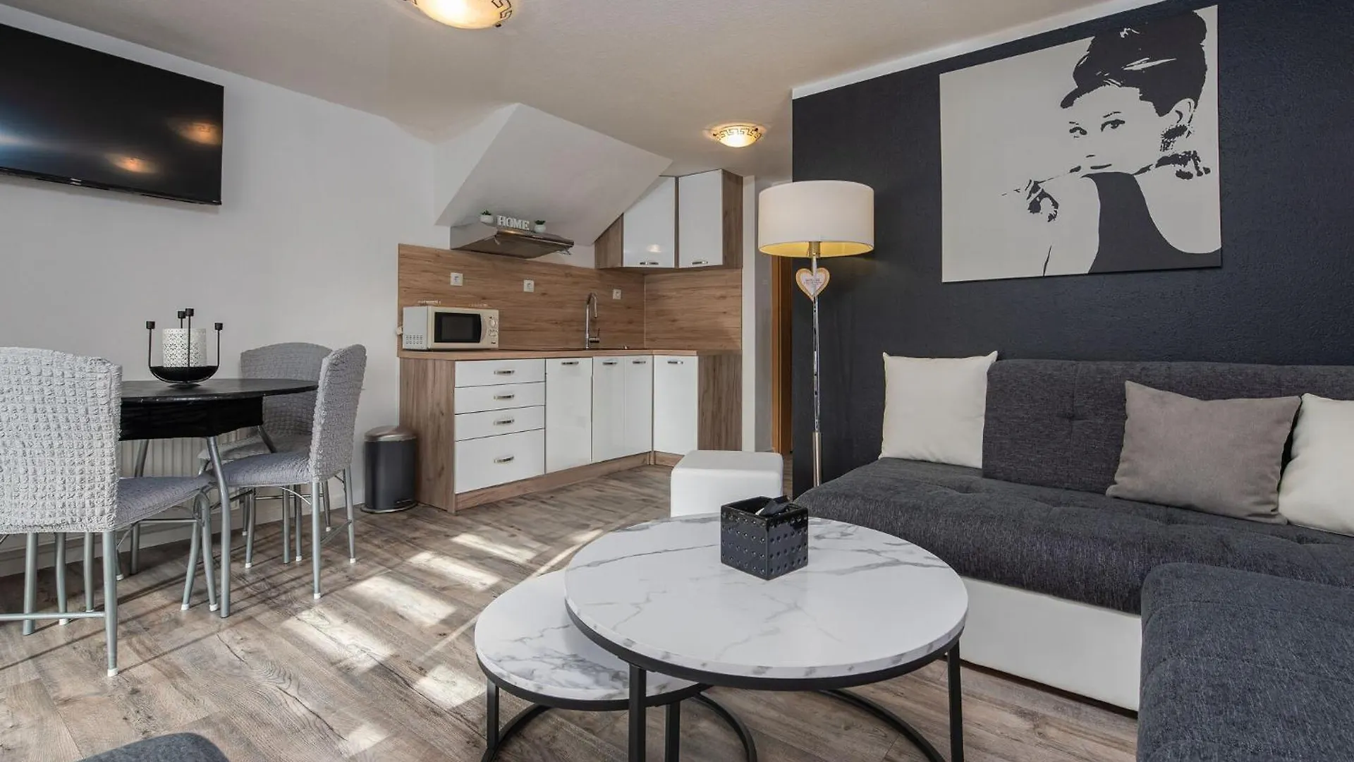 Apartments Nevenka Vir