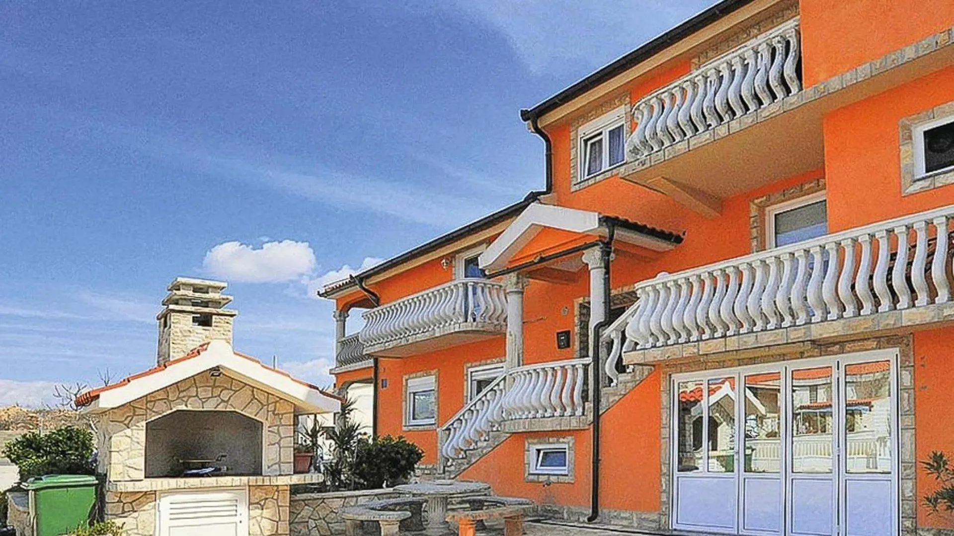 Apartments Nevenka Vir